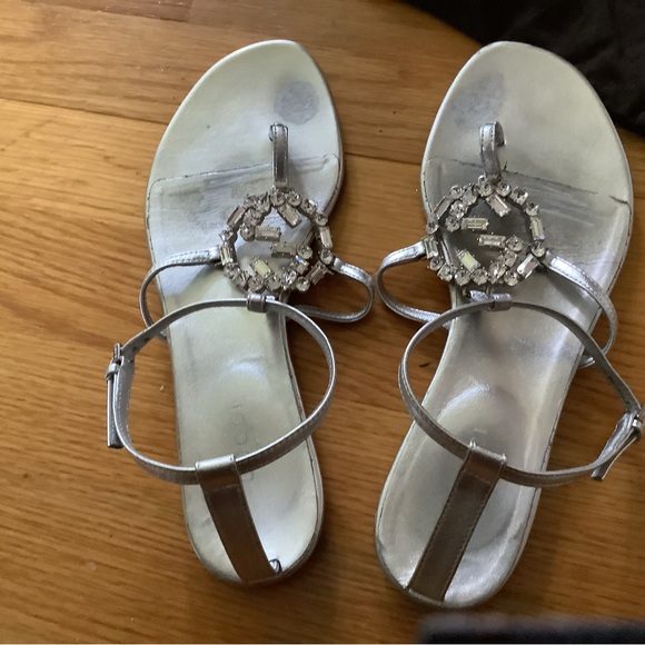 Gucci Swarovski Crystal Leather Silver Sandals - Picture 6 of 6